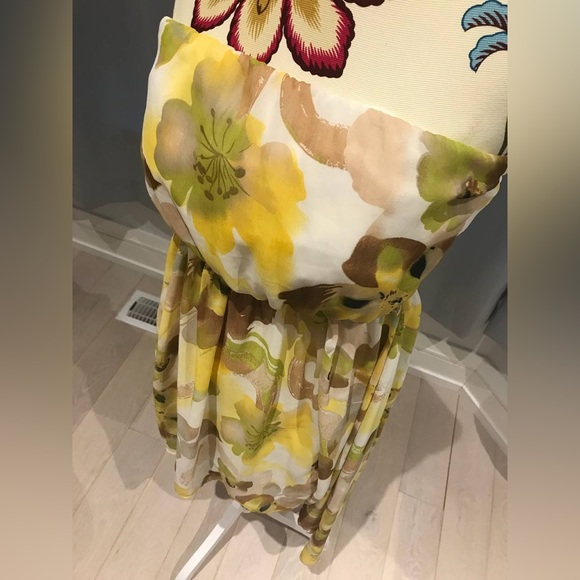 Strapless Floral Dress - Picture 6 of 9